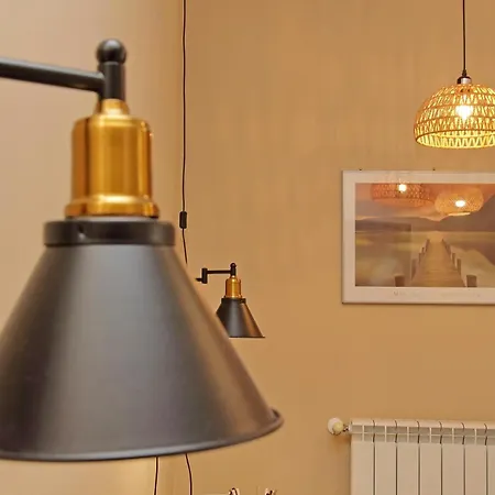 Portunus - Rome Airport 10 Min - Apartment